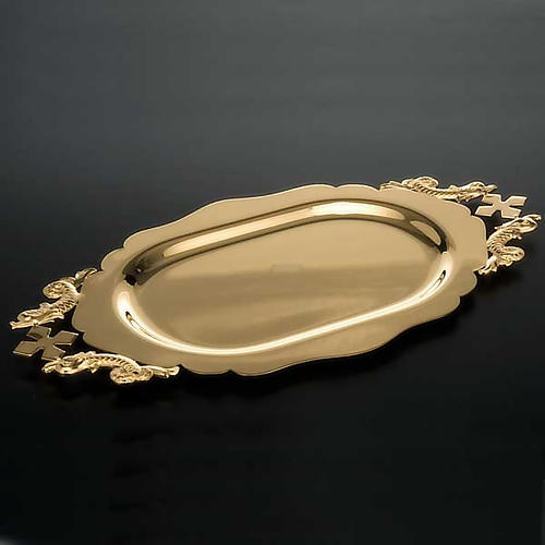 Communion plate with decorated handles 2