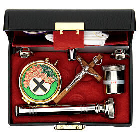 Estuche rígido para la misa y los viáticos. s3