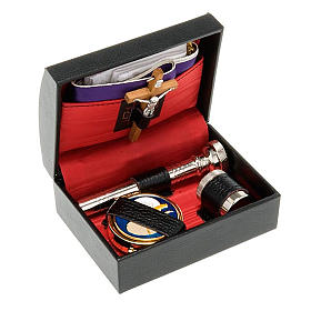 Valises Chapelle: Coffret rigide, nécéssaire pour extrème onction Valises Chapelle: Coffret rigide, nécéssaire pour extrème onction