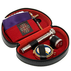 Maletas para la celebración: Estuche similcuero semicircular con cremallera Maletas para la celebración: Estuche similcuero semicircular con cremallera