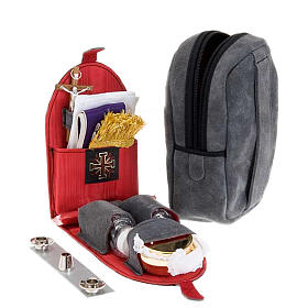 Valises Chapelle: Petite sacoche en daim pour célébrations Valises Chapelle: Petite sacoche en daim pour célébrations