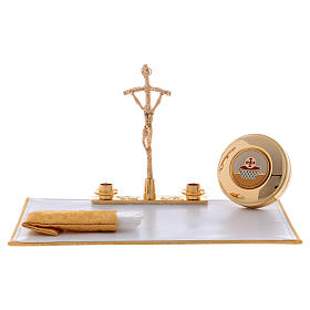 Maleta kit misa de símil cuero y raso amarillo modelo para ordenador s3