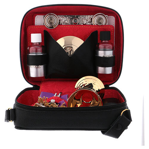Mass kit with bag in leather, lined with red fabric 3