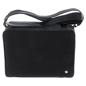 Mass kit with leather bag, shoulder strap and 15 cm chalice s8