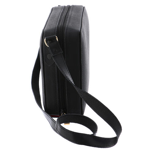 Black leather shoulder bag with mass kit 6