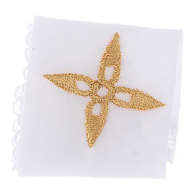 Estuche cuero negro cruz metal interior jacquard rojo s3