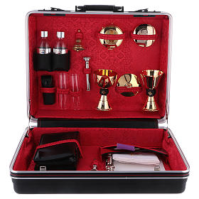 Malas de Celebração: Mala para celebração eucarística em plástico e metal com interior em cetim vermelho