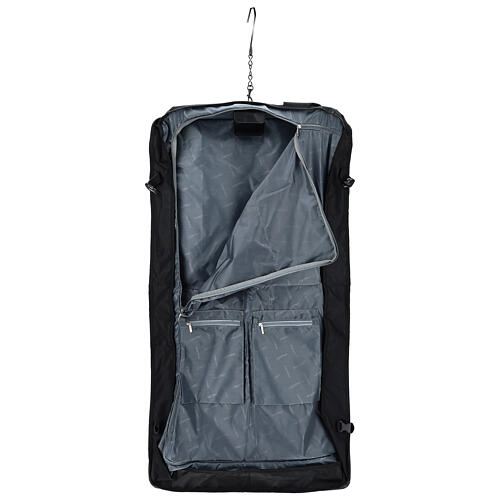 Travel mass kit, garment bag, frabric with shoulder belt 4