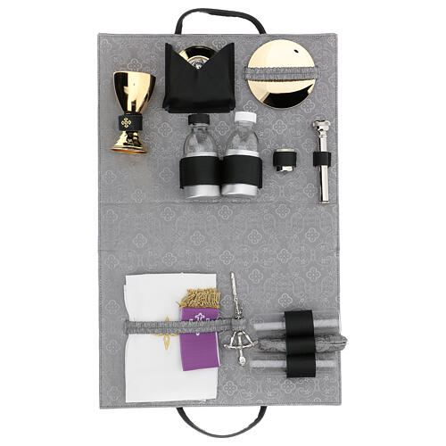 Travel mass kit briefcase with grey lining 3