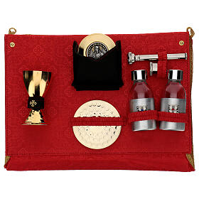 Travel mass kit case in artificial leather and silk