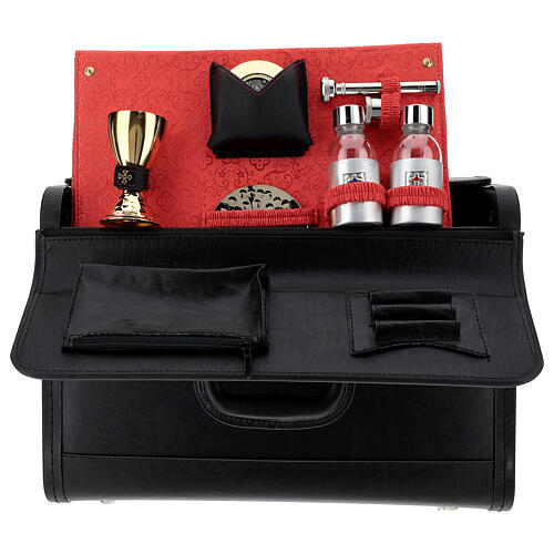 Travel mass kit case in artificial leather and silk 1