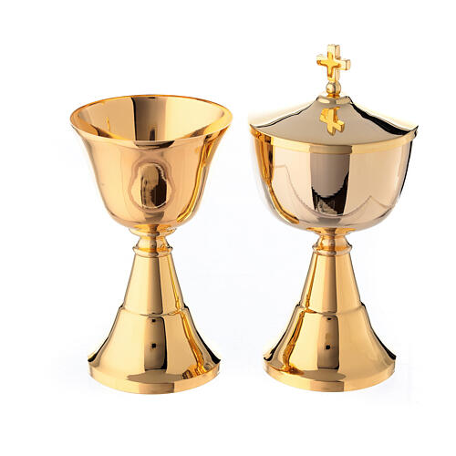 Walizka na celebrowanie z Abs obszyta czerwonym żakardem 2