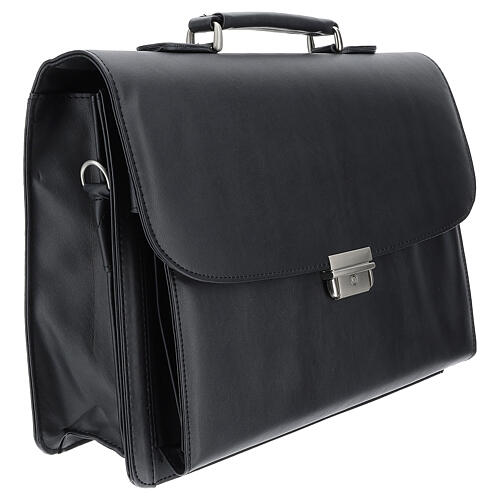 Black briefcase with red Jacquard lining and travel mass kit 2
