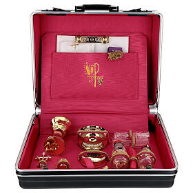 Malas de Celebração: Mala para celebração eucarística material ABS e tecido carmesim, 46x38x17 cm