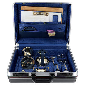Malas de Celebração: Mala para celebração eucarística material ABS e moiré azul com objetos litúrgicos, medidas: 46x38x17 cm