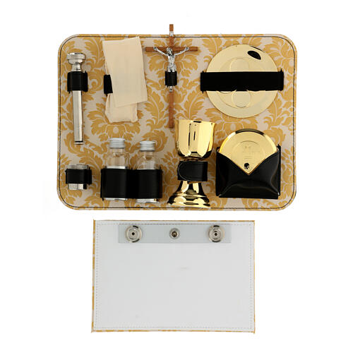 Rigid briefcase with travel mass kit 3