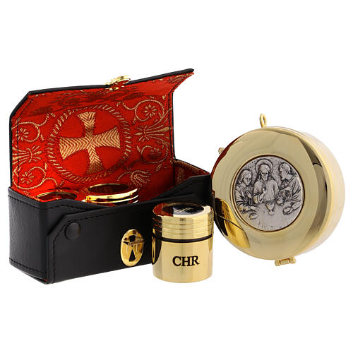 Maleta para celebração em couro verdadeiro forrada com cetim vermelho 10