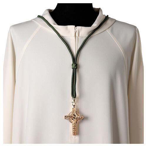 Cordón episcopal cruz pectoral verde aceituna 2