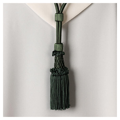 Pectoral cross cord in olive green  3