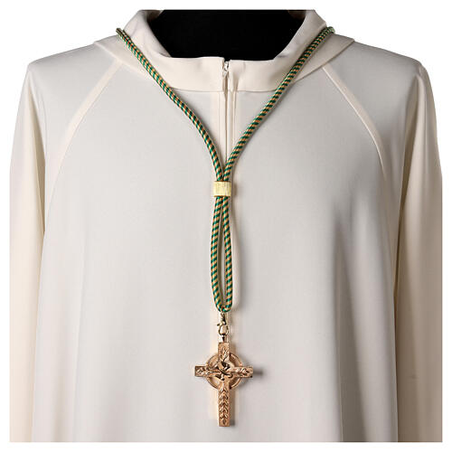 Cordon pour croix pectorale avec noeud de Salomon vert menthe-or 2