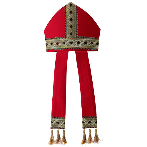 Mitria roja de pura lana con pasamanería dorada 1
