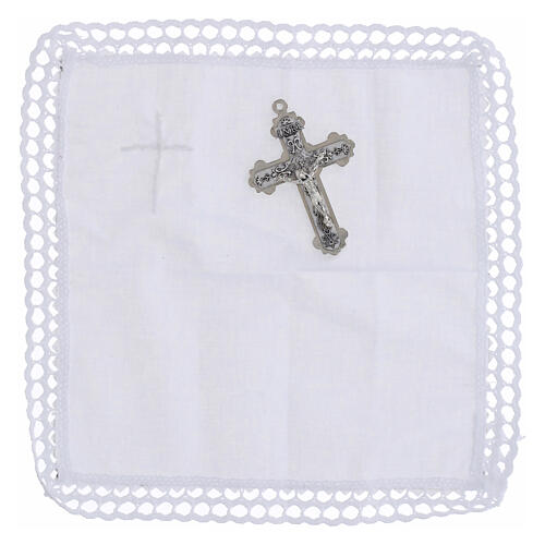 Estuche cuero negro cruz perforada interior raso 8x8 cm 3